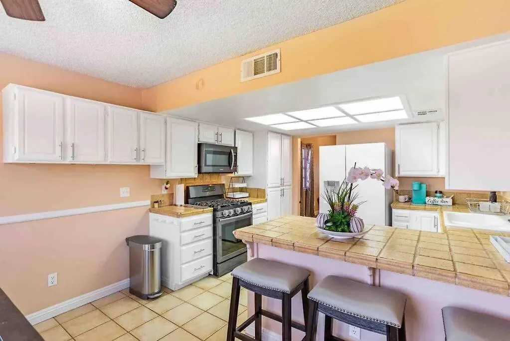 Sunkiss Villa Las Vegas