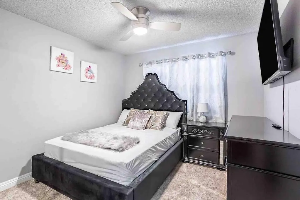 Sunkiss Villa Las Vegas